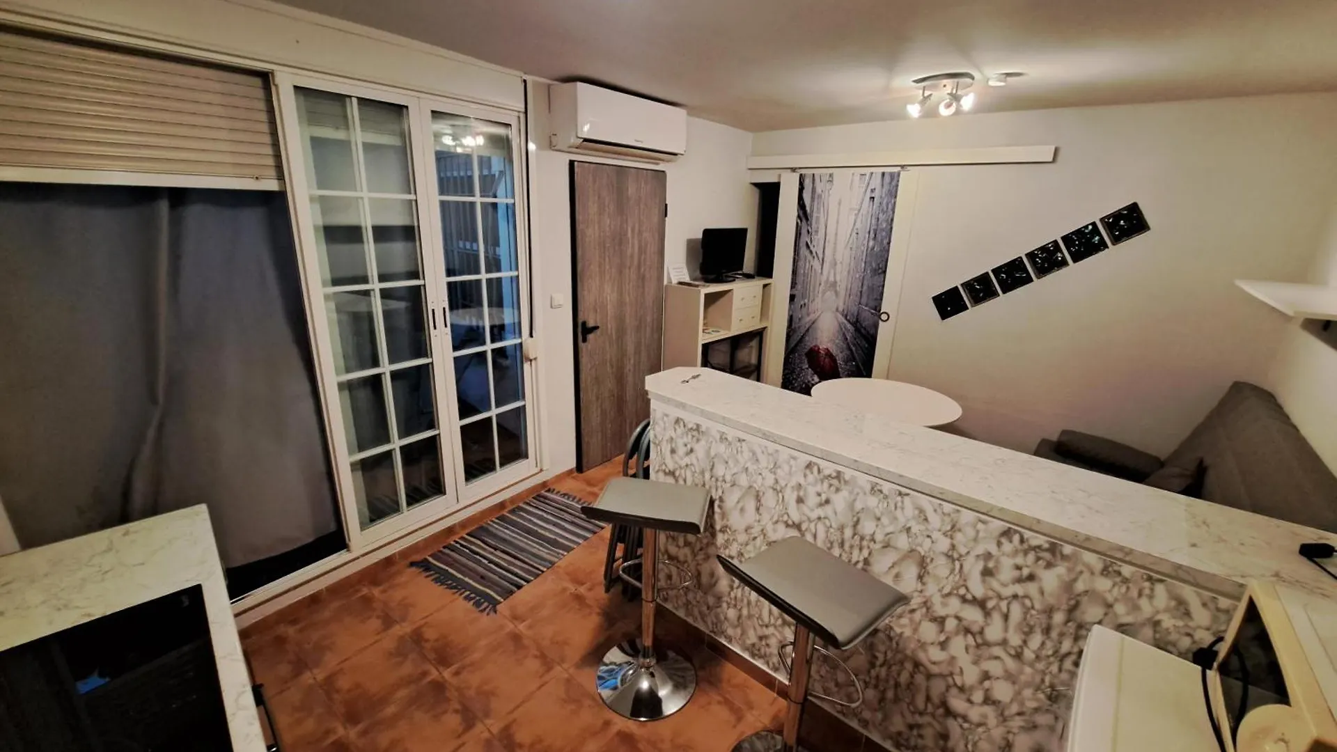Apartamento Con Terraza Privada Ubicado En Casco Historico En Casa Clara Cordoba 0*,